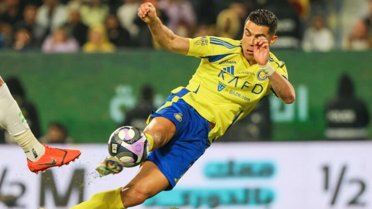 Cristiano Ronaldo Goals Surge to 935 With Powerful Shot